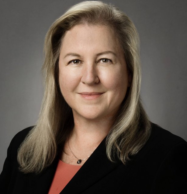 Deborah Hogue - Photo 3