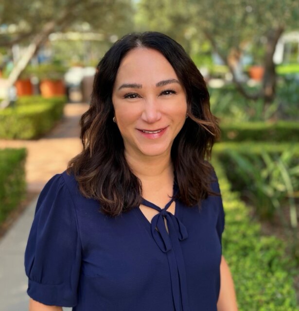 Cindy Navarrette - Photo 6