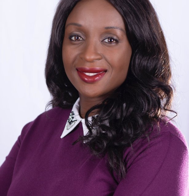 Sue Tairu - Photo 1