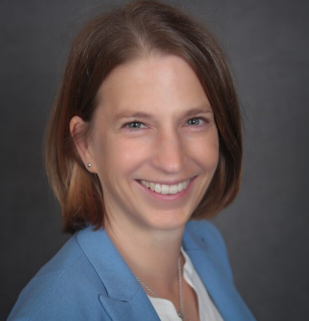 Kristen Mosdell - Photo 4